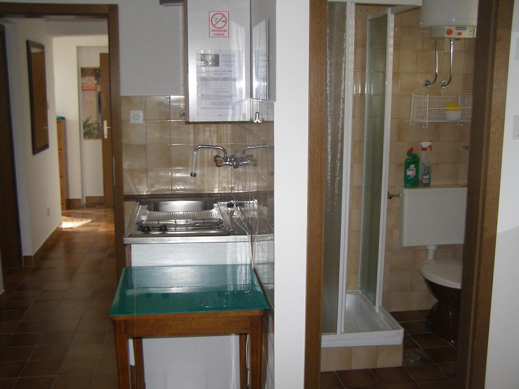 Apartments Dunoti Krk Town Zimmer foto
