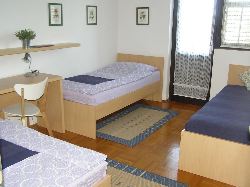 Apartments Dunoti Krk Town Zimmer foto